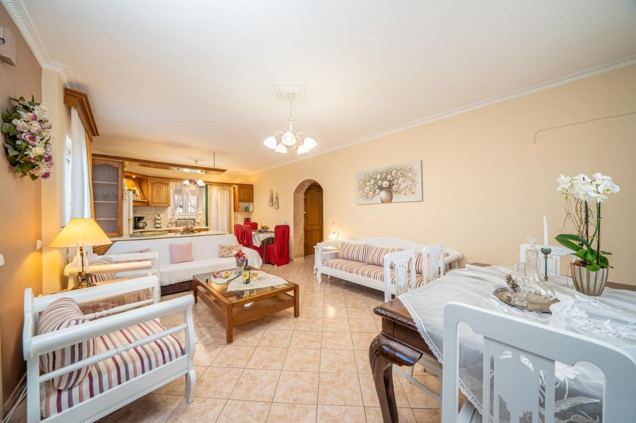Artemis Superb 2 Bedroom Apartment 700 M Away From The Beach Minia Eksteriør billede