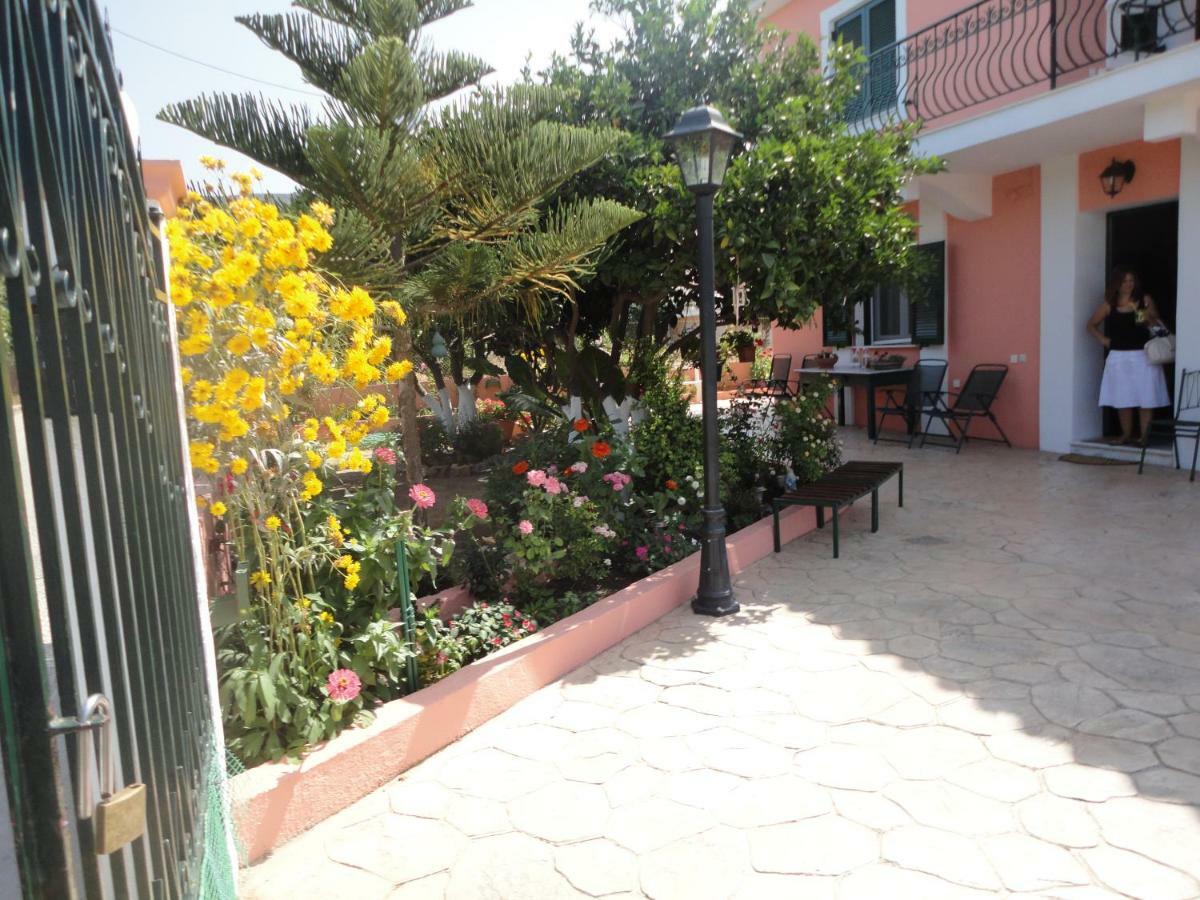 Artemis Superb 2 Bedroom Apartment 700 M Away From The Beach Minia Eksteriør billede